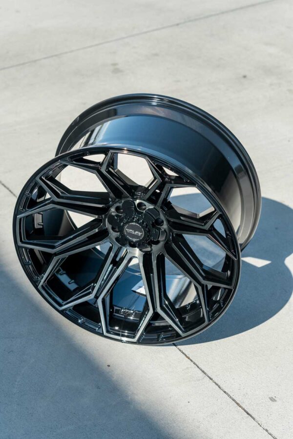 4PLAY-WHEELS-TRUCK-RIMS-4P83-G3-22X12-BEAUTY-SHOTS-6-scaled