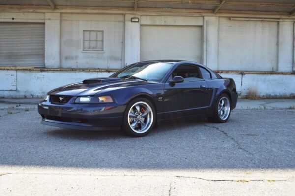 american-racing-ar105m-torq-thrust-m-anthracite-with-machined-lip-ford-mustang