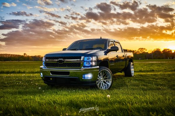 AXE Compression WHeels AX1.1 Silver – Chevy Silverado Deep Lip