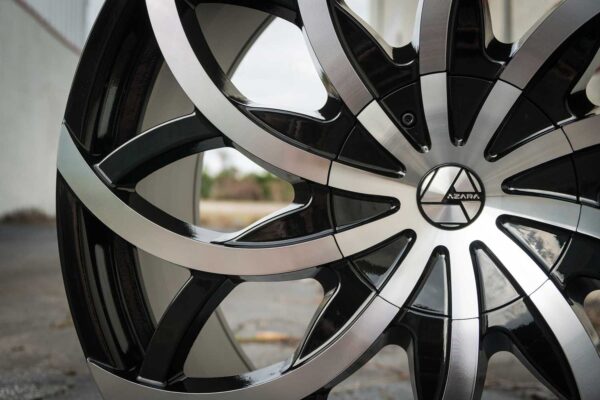 azara-aza-504-gloss-black-machined-face-lifestyle-close-up-2