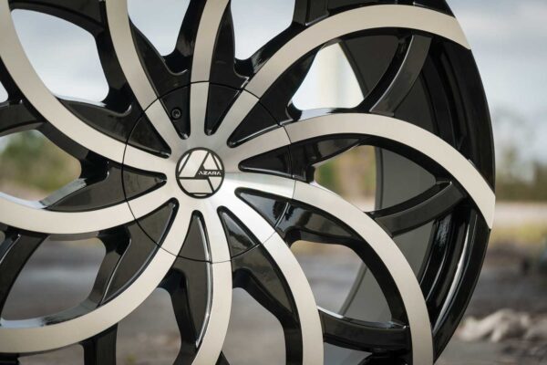 azara-aza-504-gloss-black-machined-face-lifestyle-close-up