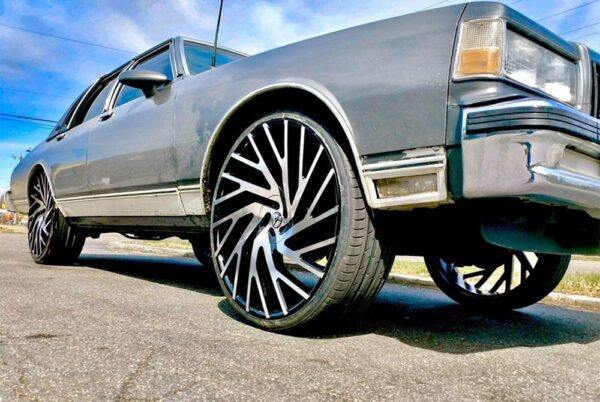 azara-aza-505-gloss-black-machined-face-chevrolet-caprice