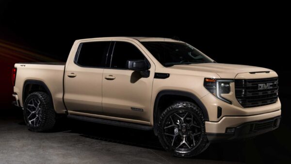 GMC-1500-4PLAY-WHEELS-4P06-22X10-33X12.5X22-STOCK-SUSPENSION-3-scaled