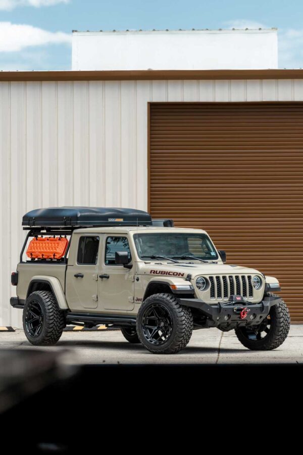 JEEP-GLADIATOR-RUBICON-4PLAY-WHEELS-4P55-22X12-35X12.5X22-TOYO-TIRES-STOCK-SUSPENSION-27-scaled