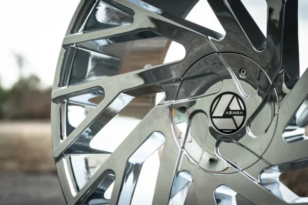 azara-aza-505-chrome-front Lifestyle 1