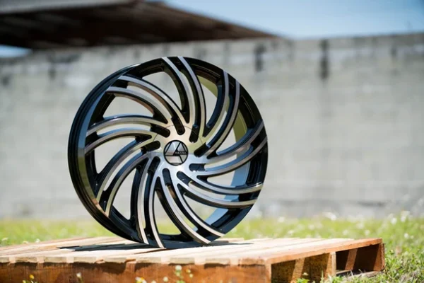 azara-aza-514-gloss-black-machined 1