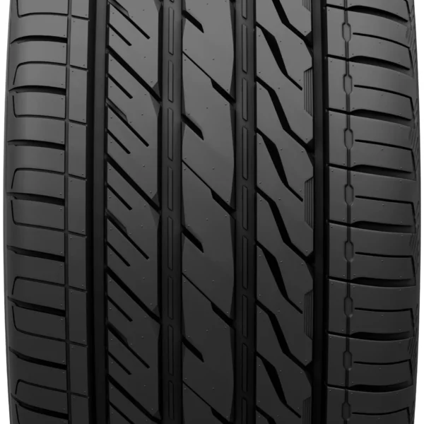 RFX_PLUS_TREAD_CLOSEUP_TRANSPARENT